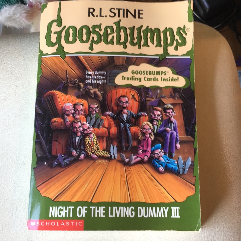 RL Stine goosebumps books and VHS tape - Picture 3 of 5